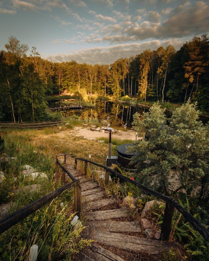 Osada Skoczkowo Komfortowe Domki Z Jacuzzi Nad Jeziorem- Sauna- Balia- Prywatny Staw Wedkarski Podiazy Екстериор снимка