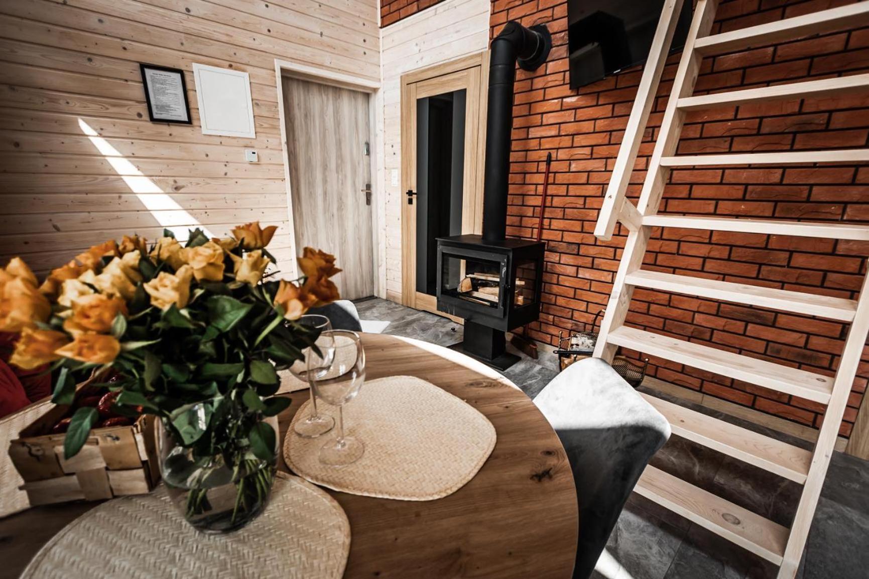 Osada Skoczkowo Komfortowe Domki Z Jacuzzi Nad Jeziorem- Sauna- Balia- Prywatny Staw Wedkarski Podiazy Екстериор снимка